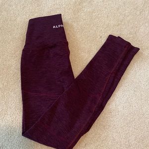 Alphalete leggings. Burgundy. Size S. Good condition.